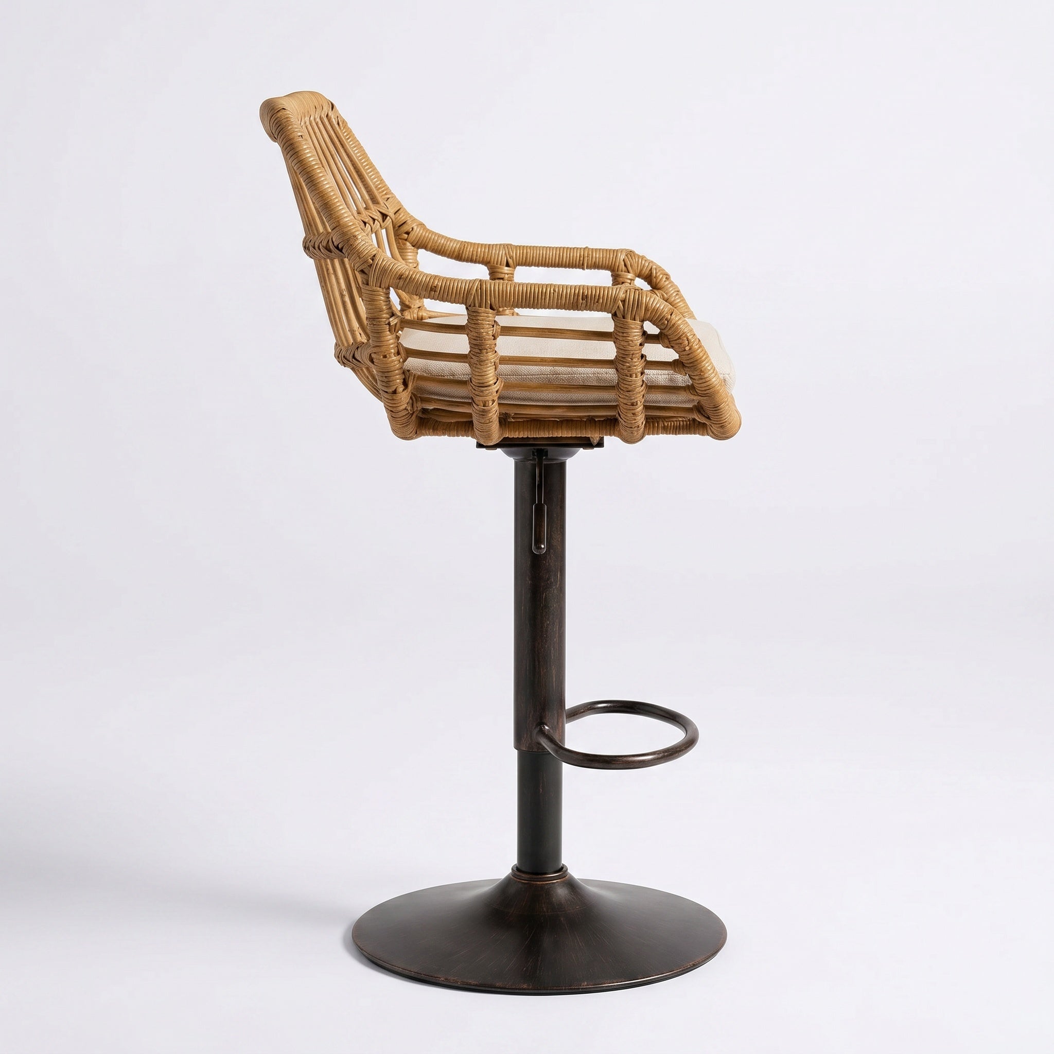 Tabourets de Bar en Rotin Tressé avec Coussin Lin - Saint-Tropez